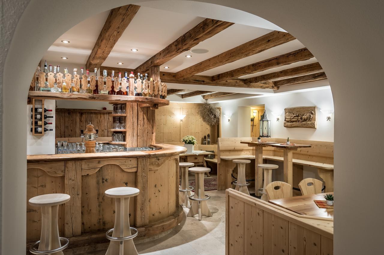 B&B - Hotel Ciasa Rue Blanch 圣卡夏诺 外观 照片